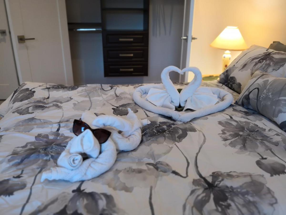 Delovely B&B Уайт Рок Екстериор снимка