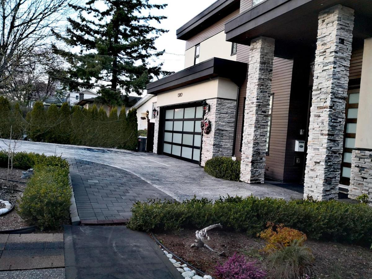 Delovely B&B Уайт Рок Екстериор снимка